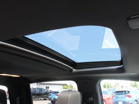 New 2026 GMC Canyon Elevation w/ Convenience Package image 5