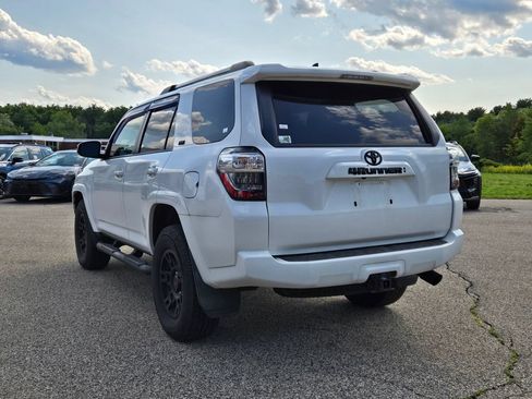 Used 2021 Toyota 4Runner SR5 Premium w/ Moonroof Package AWD/4WD image 3