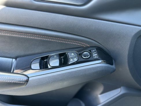 Used 2023 Nissan Altima 2.5 SR image 31