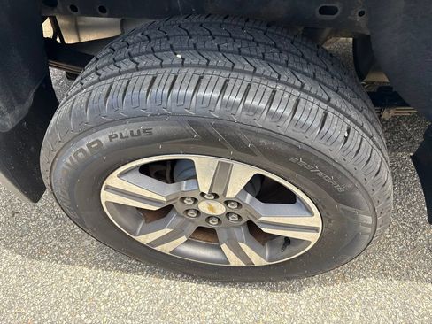 Used 2016 Chevrolet Colorado LT AWD/4WD image 12
