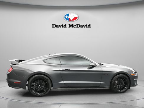 Used 2019 Ford Mustang GT Premium RWD image 9
