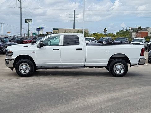 New 2026 RAM 2500 Tradesman AWD/4WD image 11