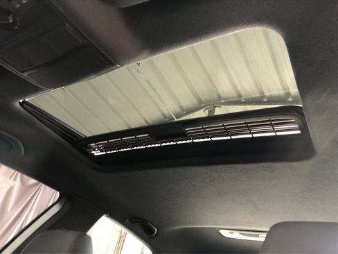 Used 2008 Volkswagen GTI Base image 12