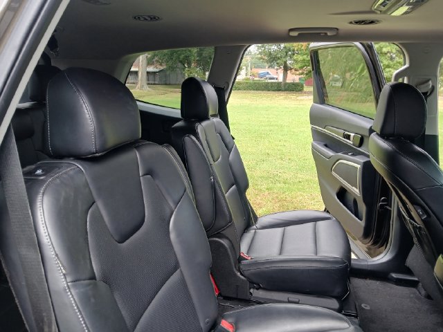 Certified 2024 Kia Telluride S w/ S Sunroof Package FWD image 45