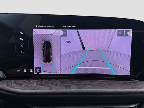 Used 2025 Audi Q5 2.0T Premium Plus w/ Premium Plus image 15