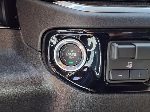 New 2026 GMC Sierra 1500 Elevation AWD/4WD image 14