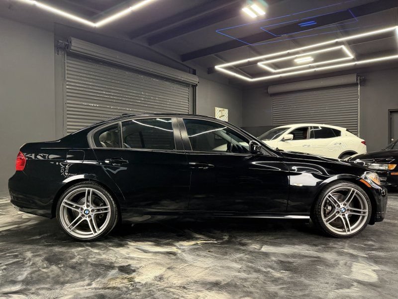 Used 2010 BMW 328i Sedan RWD image 4
