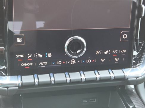 New 2026 GMC Yukon Elevation w/ Elevation Premium Package AWD/4WD image 38