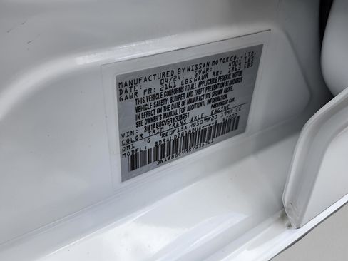 Used 2024 Nissan Sentra SV FWD image 16