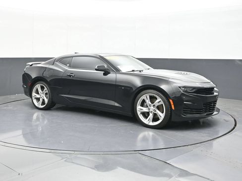 Used 2019 Chevrolet Camaro SS RWD image 12