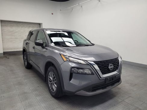 Used 2023 Nissan Rogue S image 13