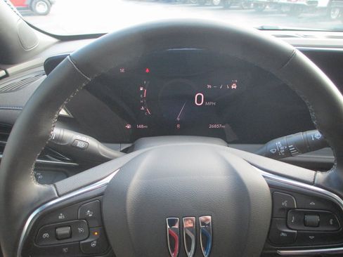 Certified 2024 Buick Envista Sport Touring w/ Convenience I Package image 23