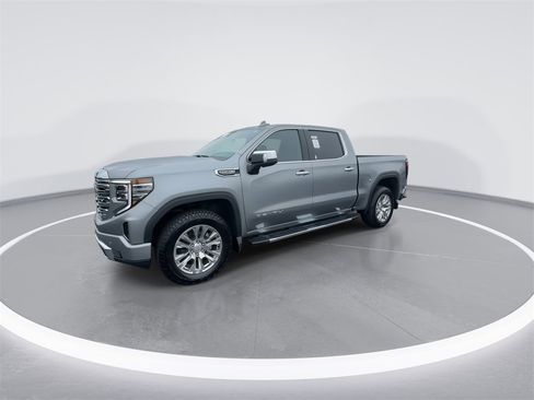 Used 2024 GMC Sierra 1500 Denali w/ Technology Package image 4