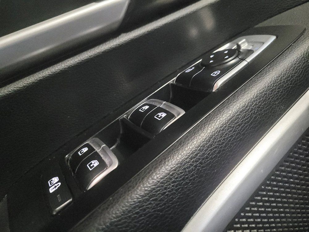 Used 2021 Kia Telluride S FWD image 27
