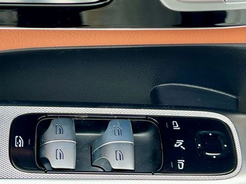 Certified 2026 Mercedes-Benz GLC 300 4MATIC image 31