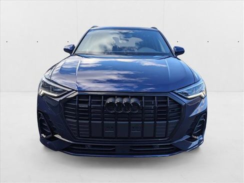 New 2025 Audi Q3 2.0T Premium image 2