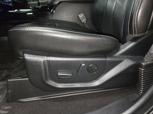 Used 2020 Ford F250 Lariat w/ Lariat Ultimate Package AWD/4WD image 15