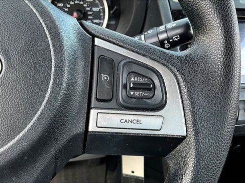 Used 2018 Subaru Forester 2.5i Premium w/ All-Weather Package AWD/4WD image 11
