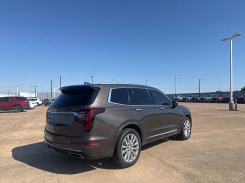 Used 2020 Cadillac XT6 Premium Luxury FWD image 20