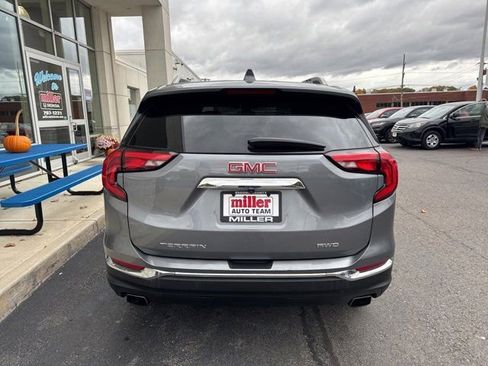 Used 2020 GMC Terrain SLT w/ Preferred Package image 5