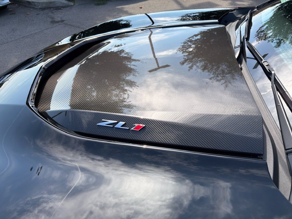 Used 2022 Chevrolet Camaro ZL1 RWD image 34