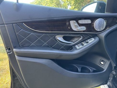 Used 2016 Mercedes-Benz GLC 300 4MATIC image 12