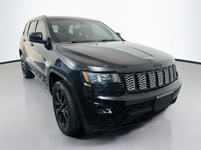 Used 2019 Jeep Grand Cherokee Altitude