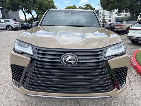 Certified 2025 Lexus LX 700h Overtrail w/ Accessory Package (Z1) AWD/4WD image 8