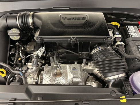 New 2025 Jeep Compass Latitude w/ Sun & Sound Group image 17