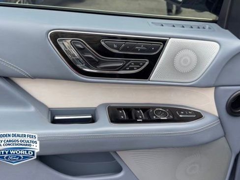 Used 2019 Lincoln Navigator Black Label AWD/4WD image 7