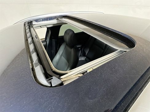 Certified 2024 MAZDA CX-30 AWD 2.5 S w/ Preferred Package image 19