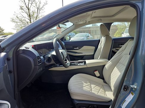 New 2026 Nissan Sentra SL FWD image 11