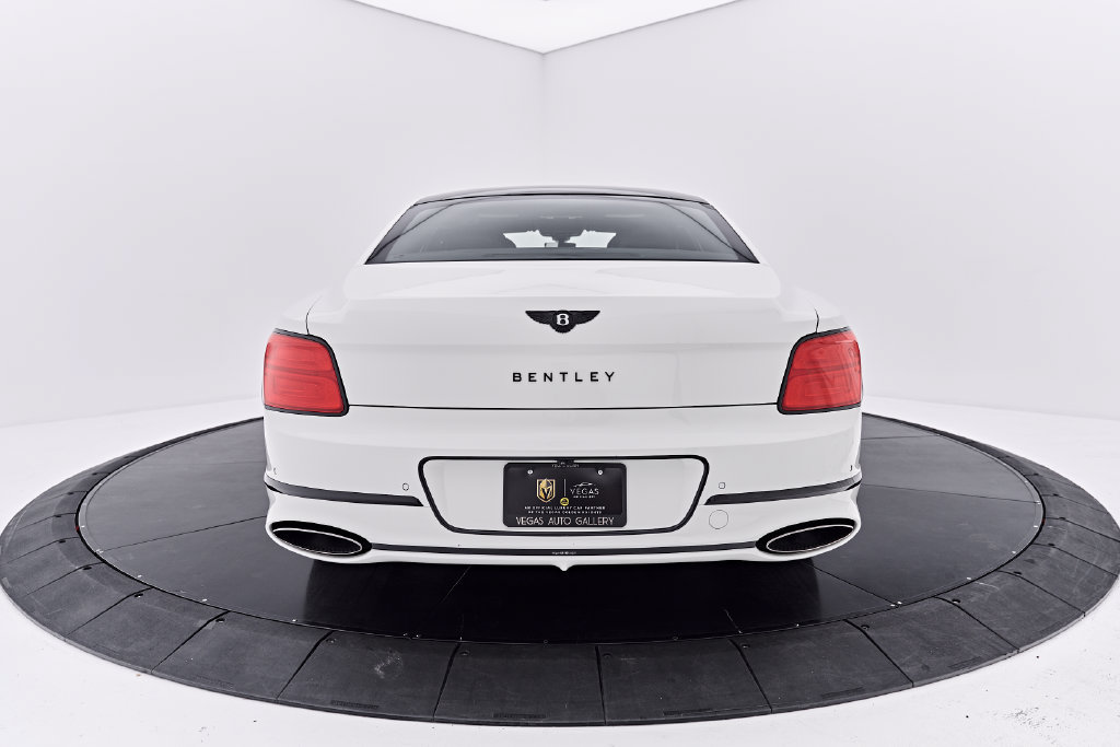 Used 2025 Bentley Flying Spur Plug-In Hybrid AWD/4WD image 11
