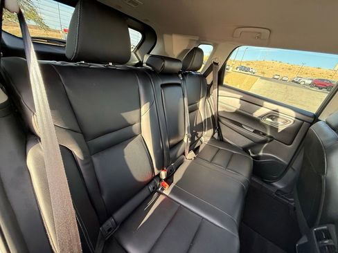 Used 2026 Nissan Rogue SL image 17