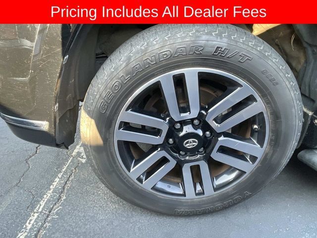 Used 2018 Toyota 4Runner Limited AWD/4WD image 2