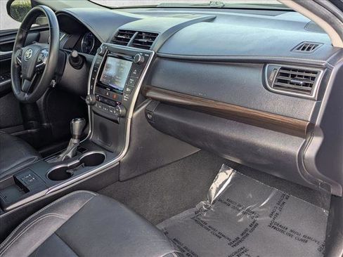 Used 2016 Toyota Camry XLE w/ Moonroof Package image 23