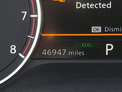 Used 2023 Nissan Rogue SV image 23