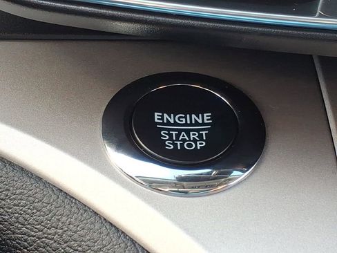 Used 2024 Ford Explorer XLT w/ Equipment Group 202A image 20