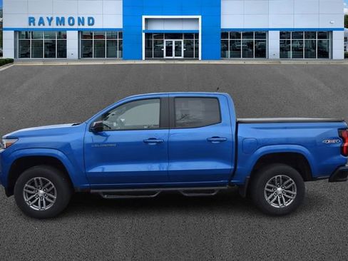 Used 2023 Chevrolet Colorado LT w/ LT Convenience Package II image 6