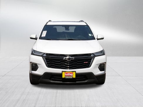 Used 2023 Chevrolet Traverse RS AWD/4WD image 2