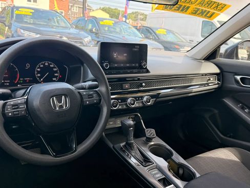 Used 2025 Honda Civic LX image 17