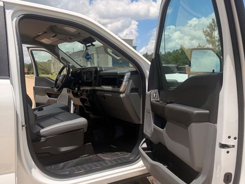 Used 2023 Ford F350 XL w/ XL Chrome Package AWD/4WD image 21