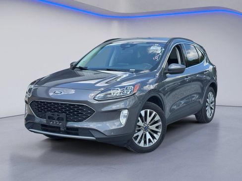 Used 2022 Ford Escape Titanium AWD/4WD image 2