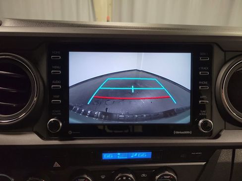 Used 2023 Toyota Tacoma TRD Off-Road image 19