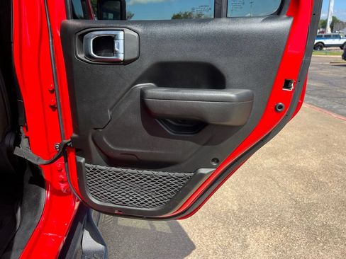 Used 2023 Jeep Wrangler Unlimited Sport AWD/4WD image 14