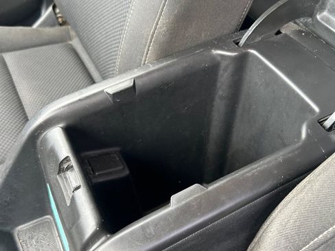 Used 2020 Chevrolet Colorado LT w/ Safety Package RWD image 15