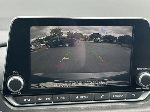 Used 2026 Nissan Rogue S AWD/4WD image 27