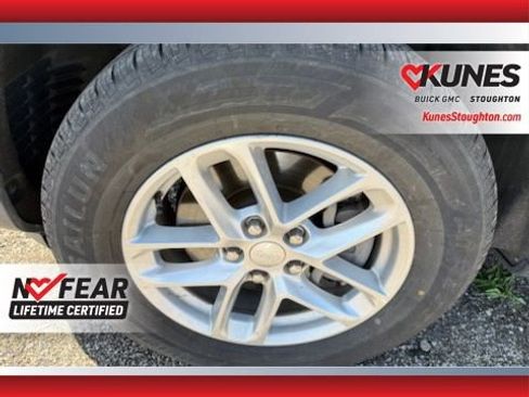 Used 2023 Jeep Grand Cherokee L Laredo AWD/4WD image 16