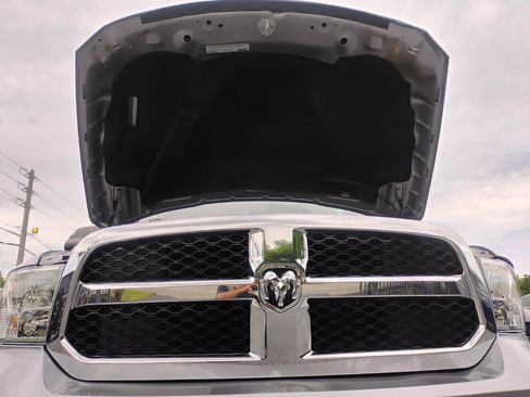 Used 2022 RAM 1500 Classic SLT w/ Trailer & Traction Group RWD image 15