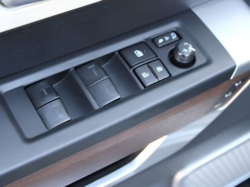 Used 2024 Toyota Tundra Capstone AWD/4WD image 18